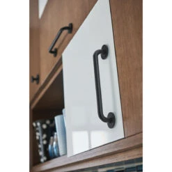 Atlas Homewares Dot 8-13/16" (224mm) Center-to-Center Cabinet Pull (Polished Chrome) -Amerock Sales Shop a605 ch 6 big