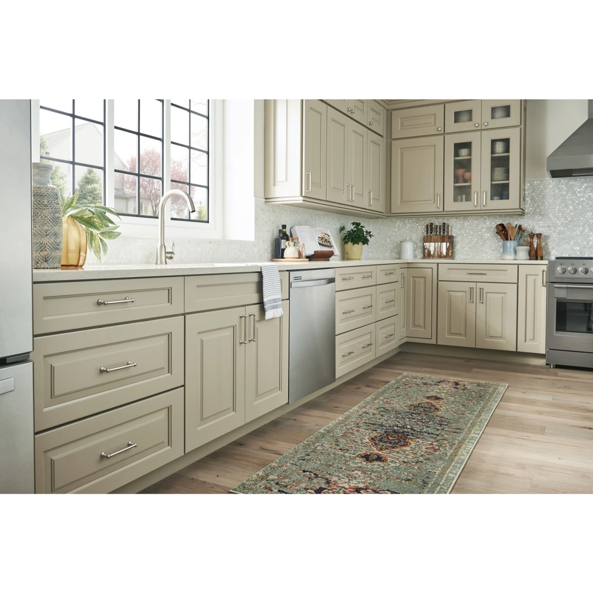 Atlas Homewares Victoria 3-3/4" (96mm) Center-to-Center Pull (Polished Chrome) 3 Atlas Homewares Victoria 3-3/4" (96mm) Center-to-Center Pull (Polished Chrome) - Image 3