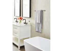 Amerock St. Vincent 18" (457mm) Towel Bar -Amerock Sales Shop ame bh36043g10 lifestyle 2 big