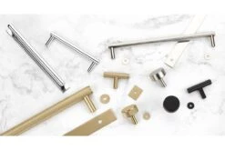 Schaub And Company Pub House 8" (203mm) Center-to-Center Smooth Cabinet Pull (Matte Black) -Amerock Sales Shop collect schaub pub house scattered banner marble big 4