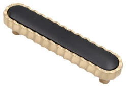 Salo Fluted 4" (102mm) Center-to-Center Cabinet Pull (Satin Brass/Matte Black)