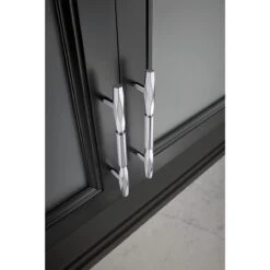 Top Knobs Regent's Park 12" (305mm) Center-to-Center Kingsmill Cabinet Pull (Polished Chrome) 7 Top Knobs Regent's Park 12" (305mm) Center-to-Center Kingsmill Cabinet Pull (Polished Chrome) -Amerock Sales Shop top tk3086pc 4 big